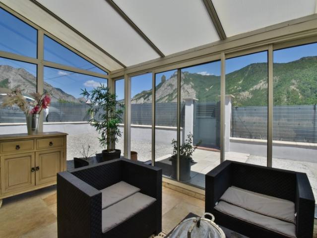 Maison à vendre 5 pièces LA MOTTE DU CAIRE 04