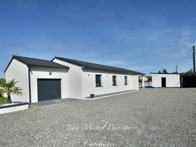 Maison à Vendre Plain pied 138m2 5 pièces à LABARTHE RIVIERE 31, Terrain 1400m2, Garage, Piscine
