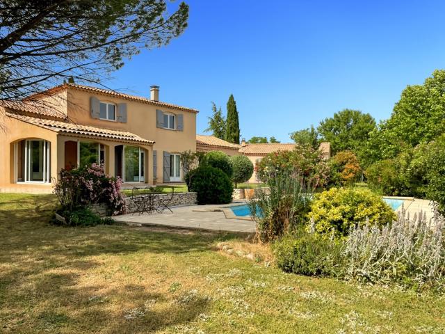 Maison à vendre 5 pièces proche de PUYRICARD 13 210m² Puyricard