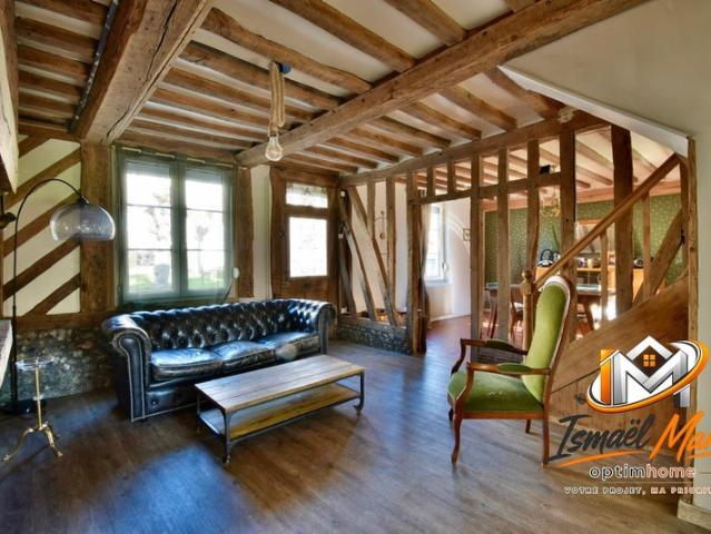 Maison à vendre à Courtonne les Deux Églises – 103 m², 4 chambres, piscine chauffée et dépendance