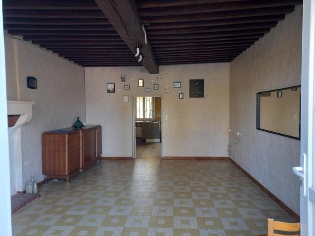 Maison à vendre 6 pièces GUIPY 58 115 m 2 dépendances terrain 697 m2
