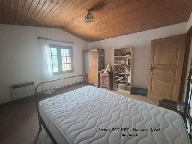 Maison à vendre 6 pièces LUSSANT 17