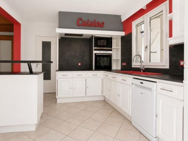 Maison à vendre 4 chambres 3 minutes du centre de Tavaux