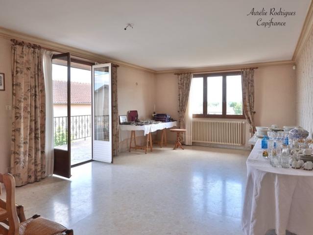 Maison à vendre 6 pièces MANZIAT 01