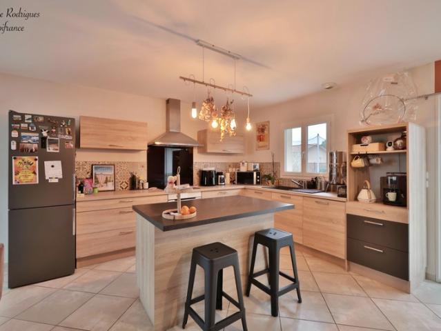 Maison à vendre 6 pièces SAINT ANDRE DE BAGE 01