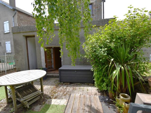 Maison à vendre 6 pièces SAINT AGREVE 07