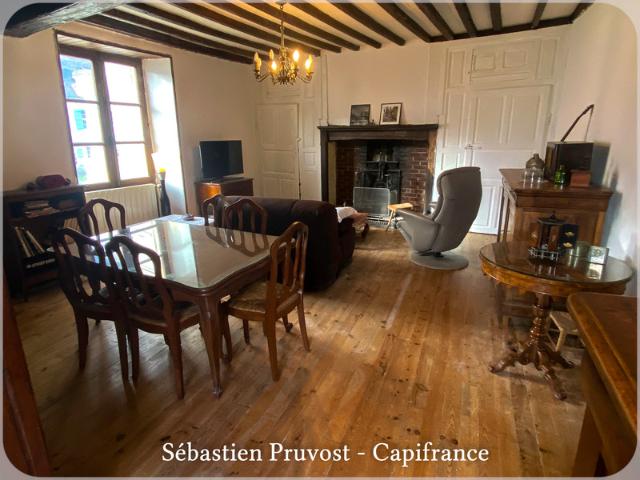 Maison à vendre 6 pièces SAINT JEAN DE COLE 24, trois chambres, 140m2 habitables, au coeur du village touristique