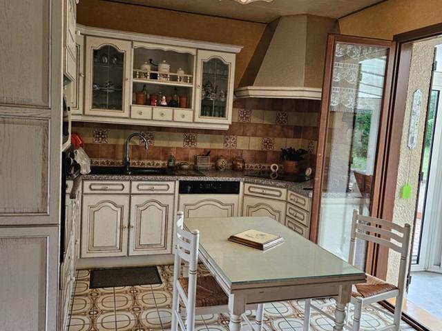 Maison à vendre 6 pièces VENIZY 89