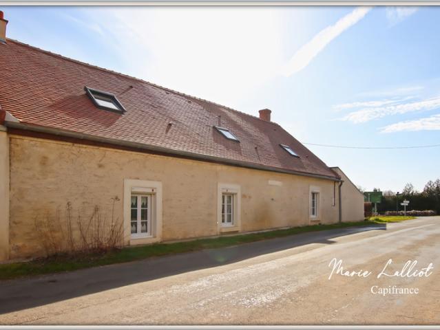 Maison à vendre 8 pièces, 204m², Puiseautin, 5 chambres, Piscine, Garage, Climatisation, Panneaux Solaires, Cave