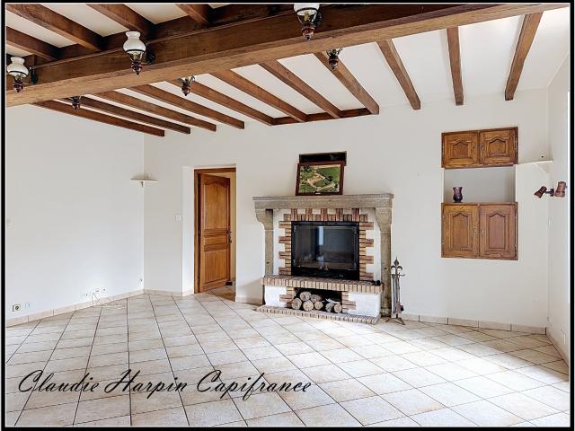 Maison à vendre 8 pièces CHICHE 79 6 chambres terrain 6195 M²