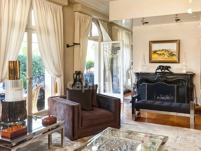 Maison à vendre 8 pièces LOURDES 65