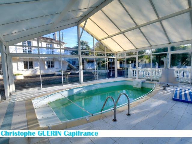 Maison à vendre 8 pièces proche de MONTIGNAC CHARENTE 16