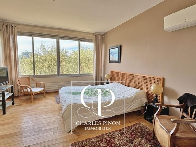 Villa à vendre 8 pièces ROGNES proche Aix En Provence 13