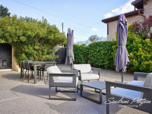 Maison à vendre 94 m² 5 pièces parcelle 469 m² Vaulx en Velin Secteur Rize