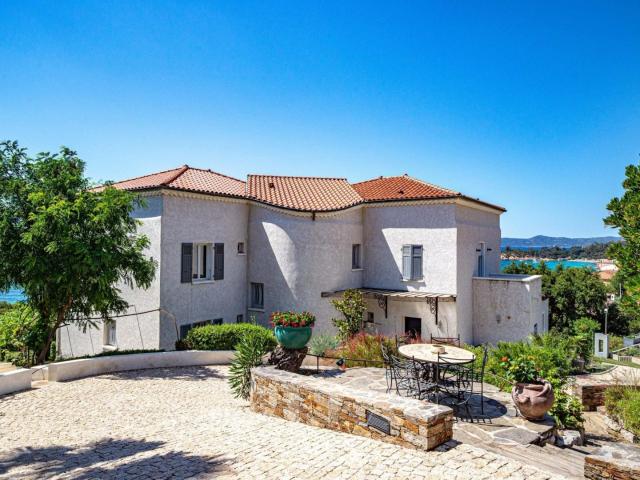 Maison à vendre, à 30km de Saint Tropez Le Lavandou, France