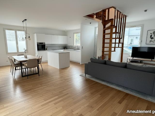 Maison à vendre à Talence 5 pièces, 3 chambres, proche commodités