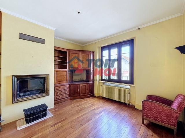 Maison à vendre à Vesoul avec piscine 125 m2 4 chambres Terr. 125m² Vesoul