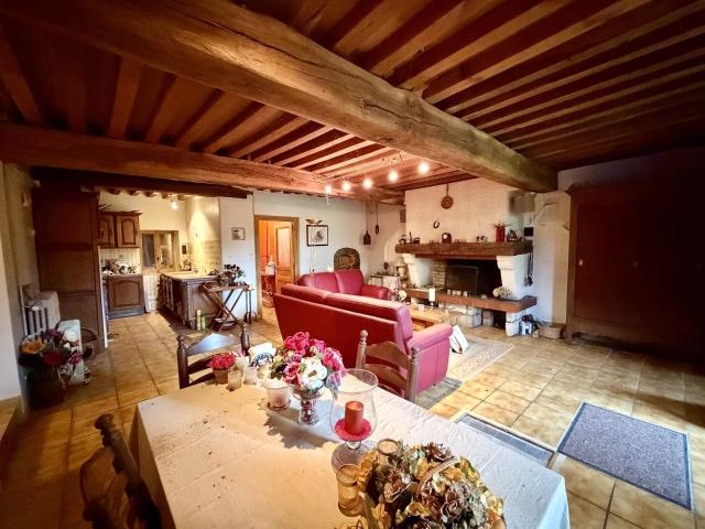 Maison à vendre à Arleuf, au cœur du Morvan