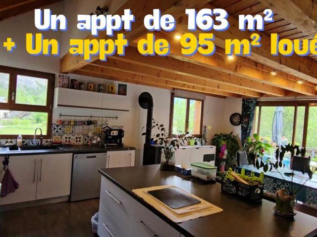 Maison à vendre à Bourg d’Oisans proche Alpe d'Huez. Les 2 Alpes. Vente sans agence immobilière