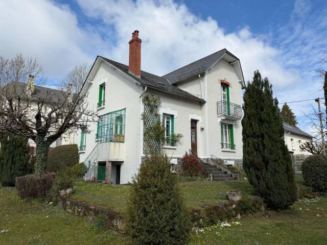Maison à vendre à Mauriac 15200