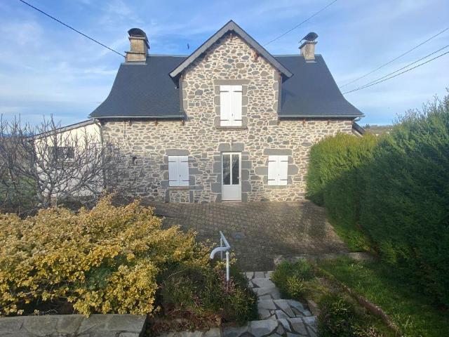 Maison à vendre à Mauriac 15200
