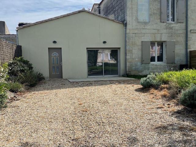 Maison à vendre à Montagne 33570