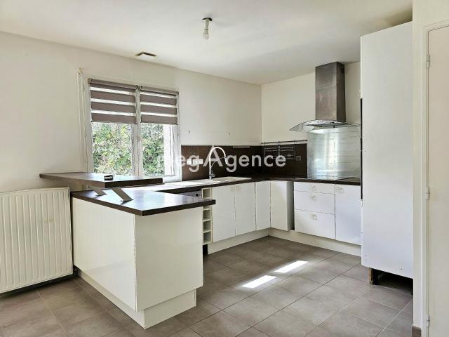 Maison à vendre à Préaux 76160 – 3 chambres, garage, terrain 800 m², proche Isneauville et Rouen