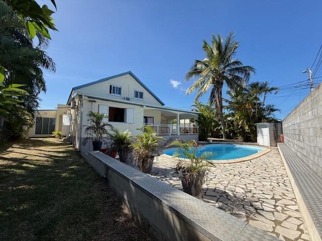 Maison à vendre à Saint Pierre 97410
