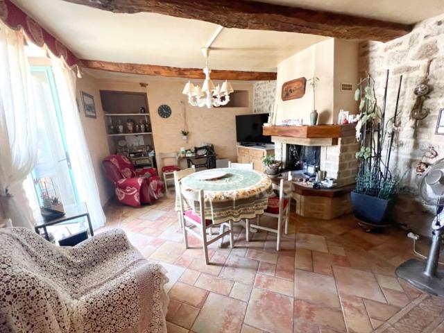 Maison à vendre à Reillanne 04110 – 152 m² – 4 chambres –. 152m² Reillanne