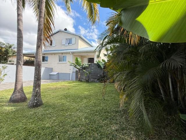 Maison à vendre à Saint Pierre 97410
