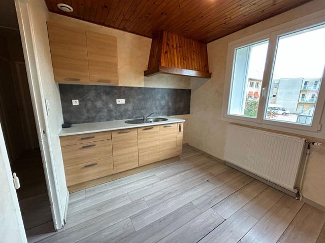 Maison à vendre à Saint Pourçain sur Sioule 5 pièces avec garage