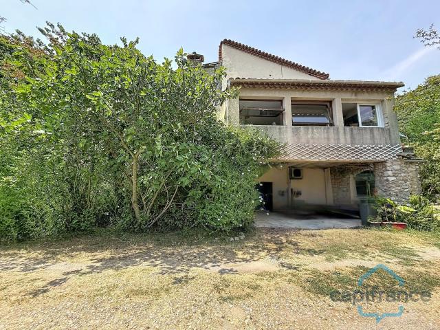 Maison à vendre avec 1 T4 de 80 m2 + 2 T2 de 36 m2 SAINT JEA. 152m² Saint Jean du Gard