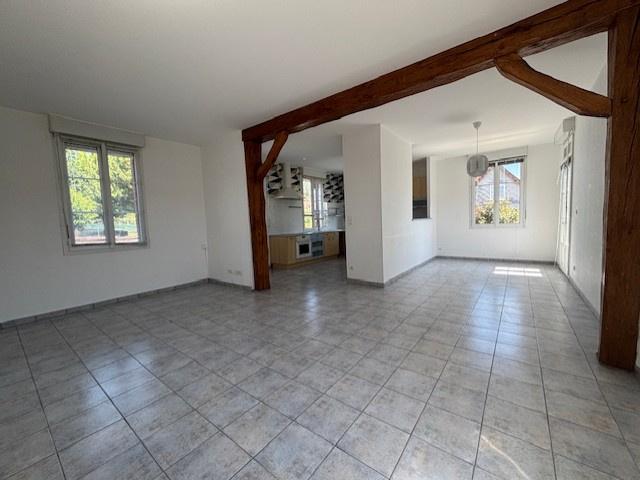 Maison à vendre avec jardin à Envermeu