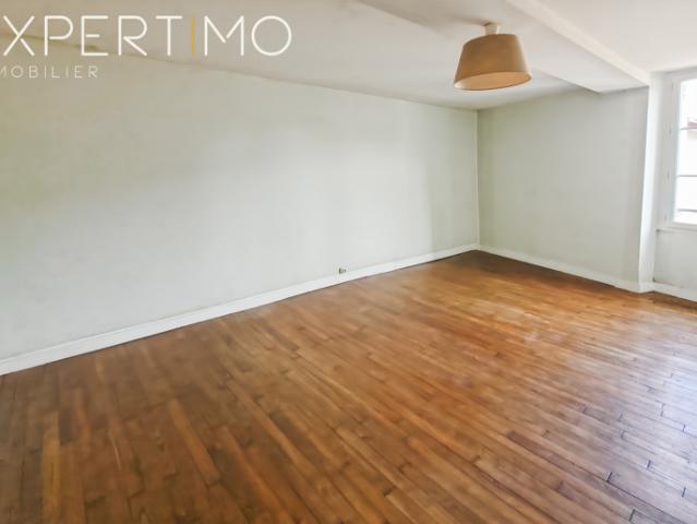 Maison à vendre de 75 m2 avec grange, secteur Tocane, Lisl