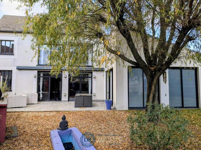 Maison A Vendre Orleans Metropole 263m² Saint Jean de la Ruelle