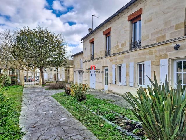 Maison à vendre Saint André de Cubzac 369m² Saint André de Cubzac