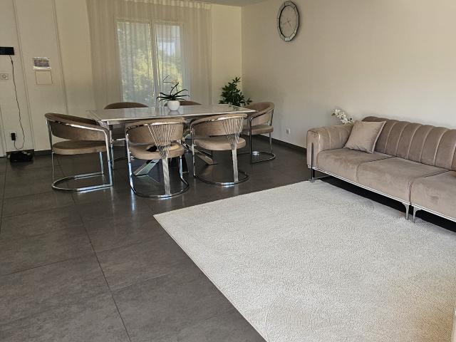 MAISON A VENDRE SUR SAINT REMY LES CHEVREUSE DE 9 PIECES 6 CHAMBRES