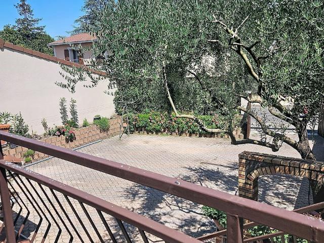 MAISON A VENDRE PIERRE BENITE RUE AMPERE SECTEUR TRES CALME