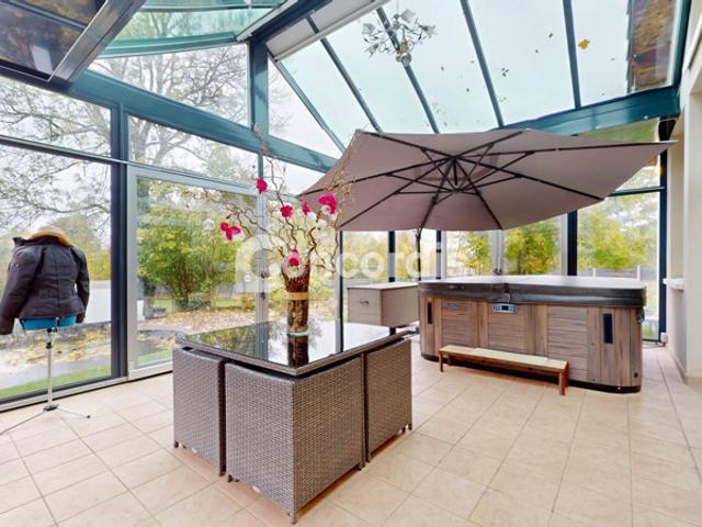 Maison 220 m² sur terrain constructible de 5 550 m²