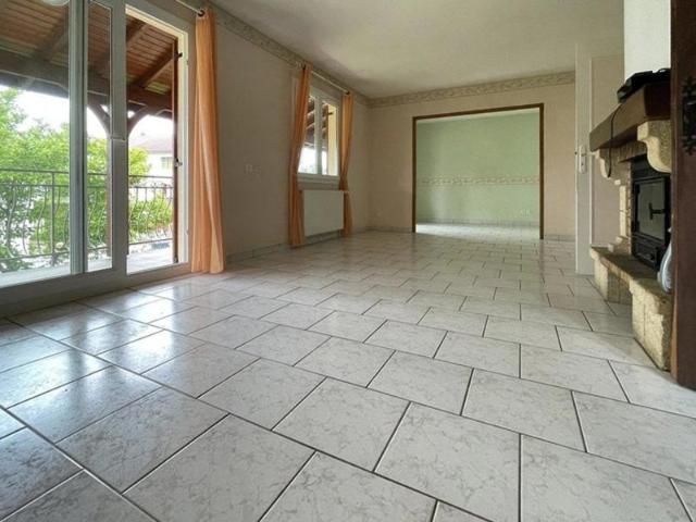 Maison à vendre. Urgent