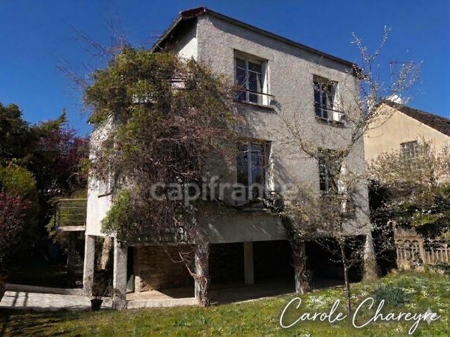 Maison à visiter sans tarder coup de coeur 8 pièces terrain 480 m² sans vis à vis