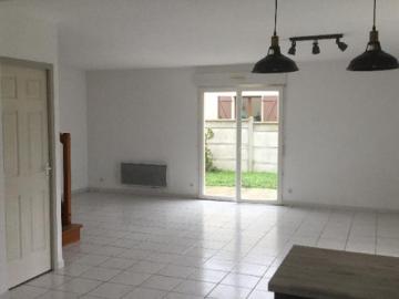 Maison à Ambares Et Lagrave à louer Locagestion, expert en gestion locative