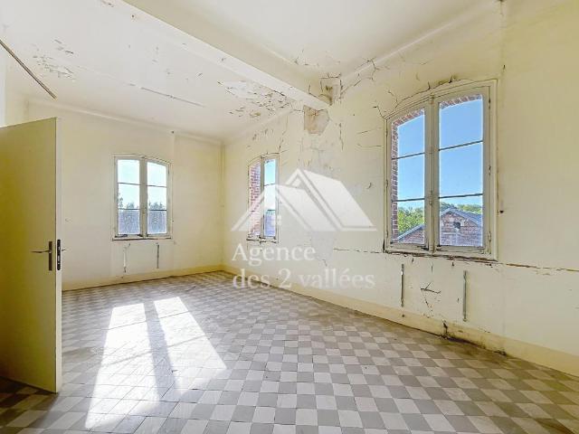 Maison a aménager 151 m²
