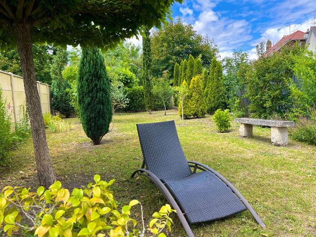 Maison à Compiègne: 5 pièce s 95 m2 + Jardin et dépendance