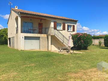 Maison à Donzère 180 m2 sur 2 niveaux Terrain de 1 500 m2