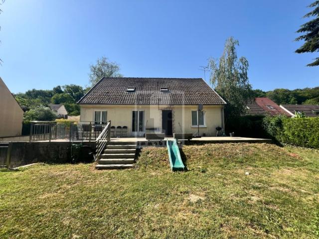 Maison à Dormelles