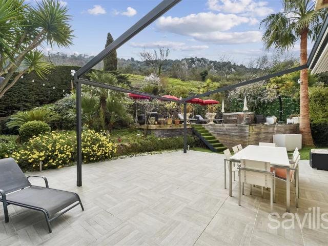 Maison à Èze avec Jacuzzi et piscine 104m² Eze