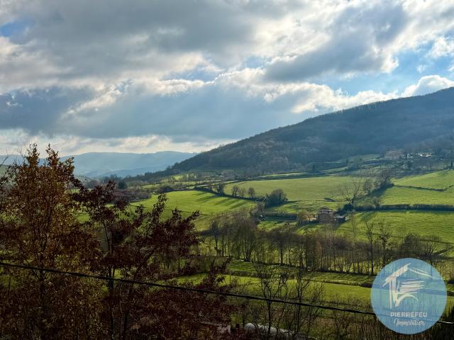 Maison à fort potentiel 260m2 Idéal artisan et famille Vue et Calme ANCY