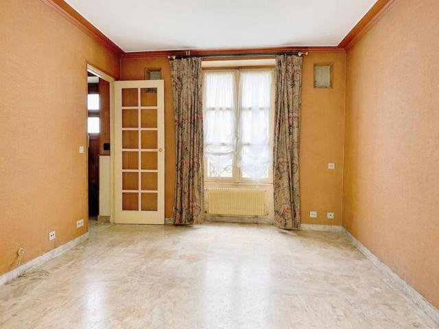 Maison à fort potentiel à Presles idéale pour les amateur de