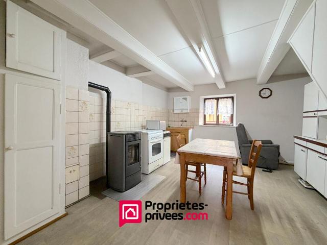 Maison à fort potentiel avec dépendances